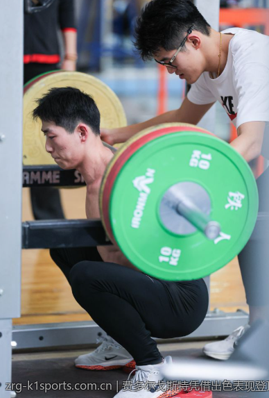 费多尔戈斯特凭借出色表现登顶九球世界排名第一